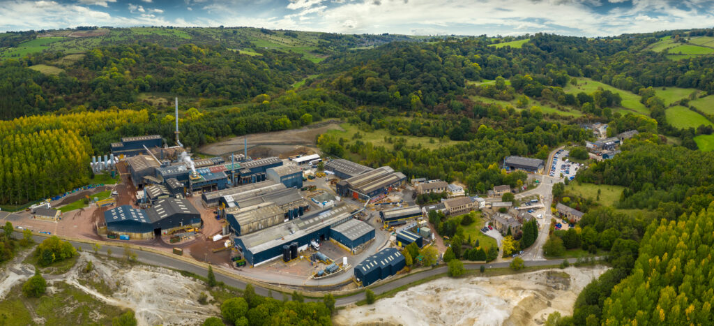 shutterstock_1208274589-1024x467